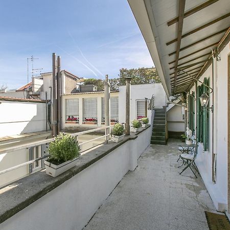 Attico Nel Cuore Di Roma Con Box Privato Per Auto Esterno foto